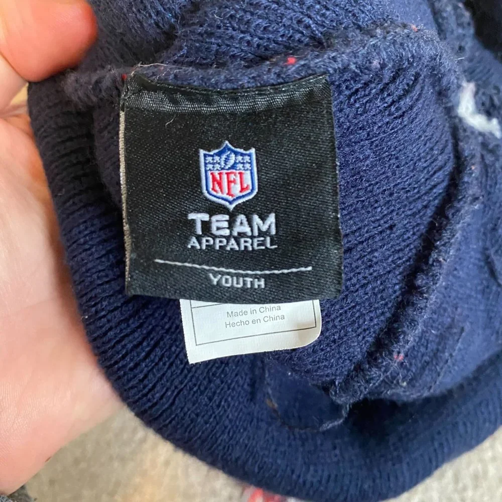 NFL Patriots Team Apparel Youth Knit Bean with‎ Pom Pom